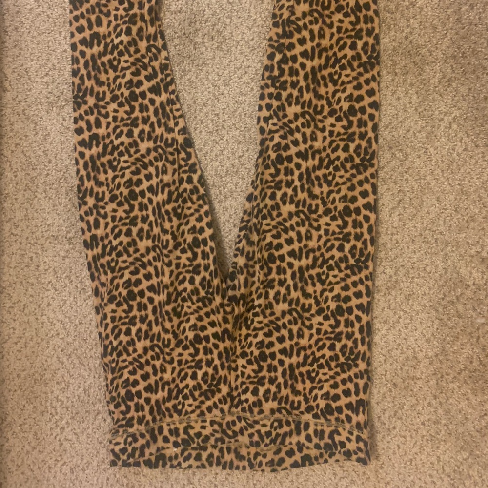 PINK Leopard Leggings